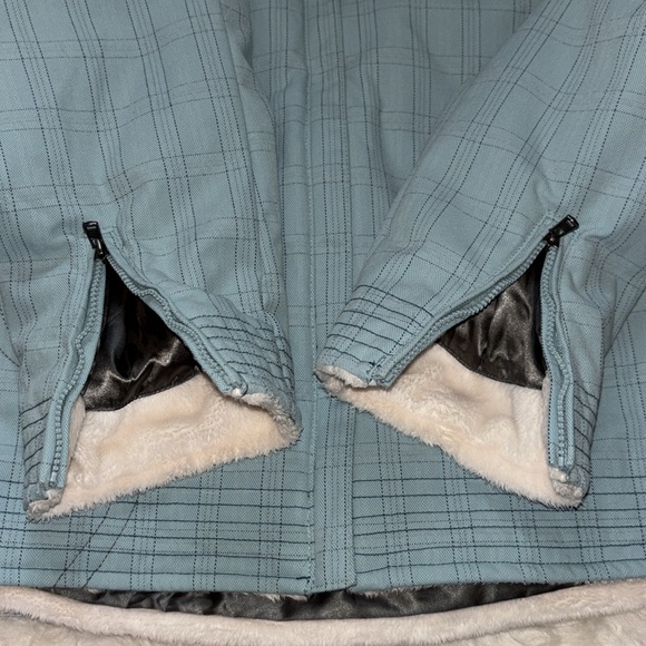 Mountain Hardwear Women's Crystalized Commotion Jacket Teal, Size Large - Picture 8 of 16